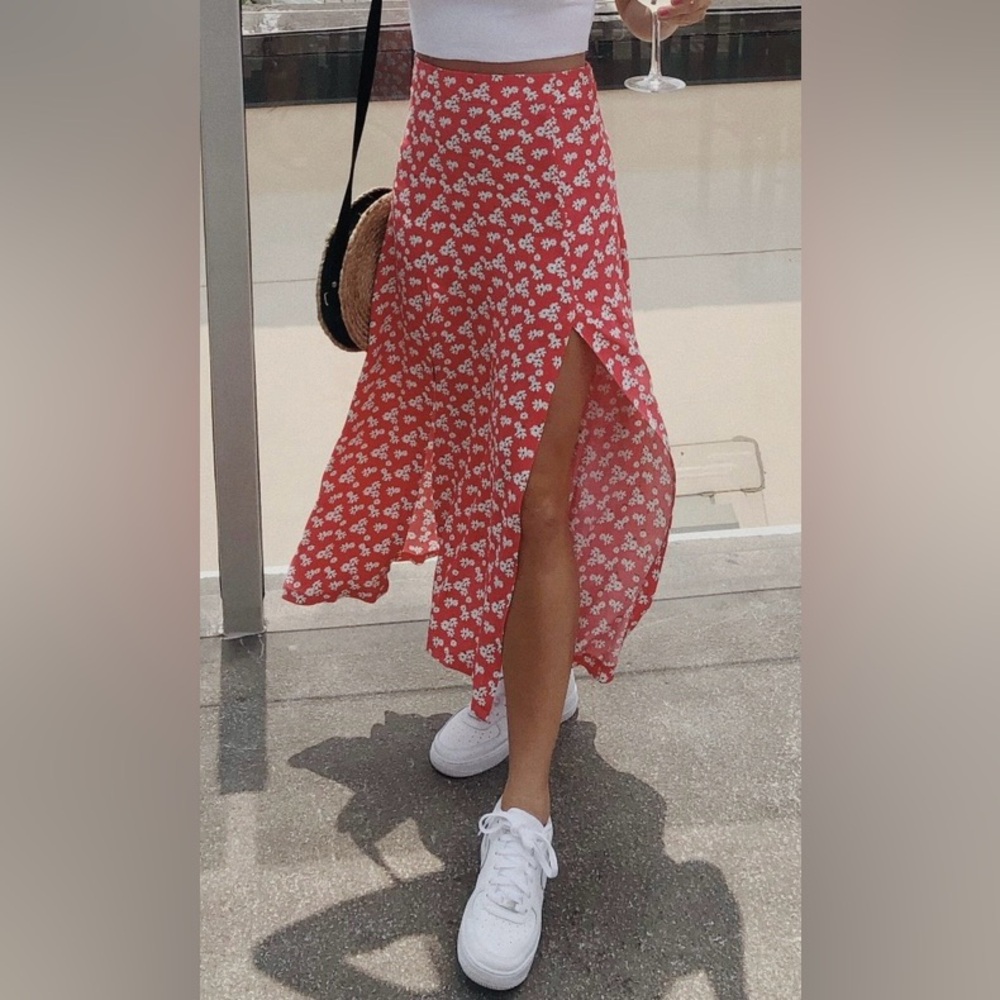 Zara floral midi skirt
